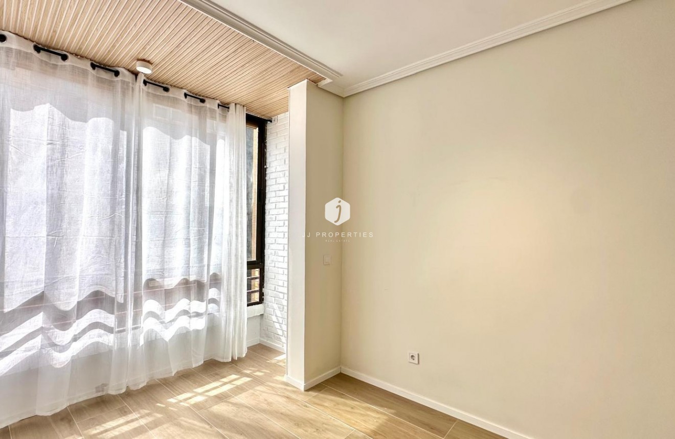 Aus zweiter Hand - Wohnung -
Torrevieja - Centro