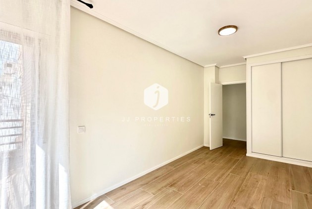 Aus zweiter Hand - Wohnung -
Torrevieja - Centro