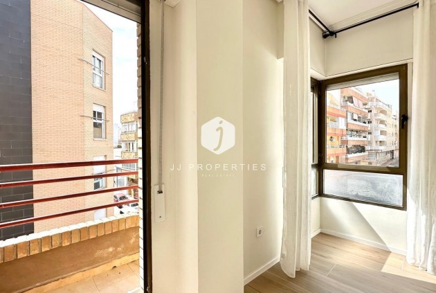 Aus zweiter Hand - Wohnung -
Torrevieja - Centro