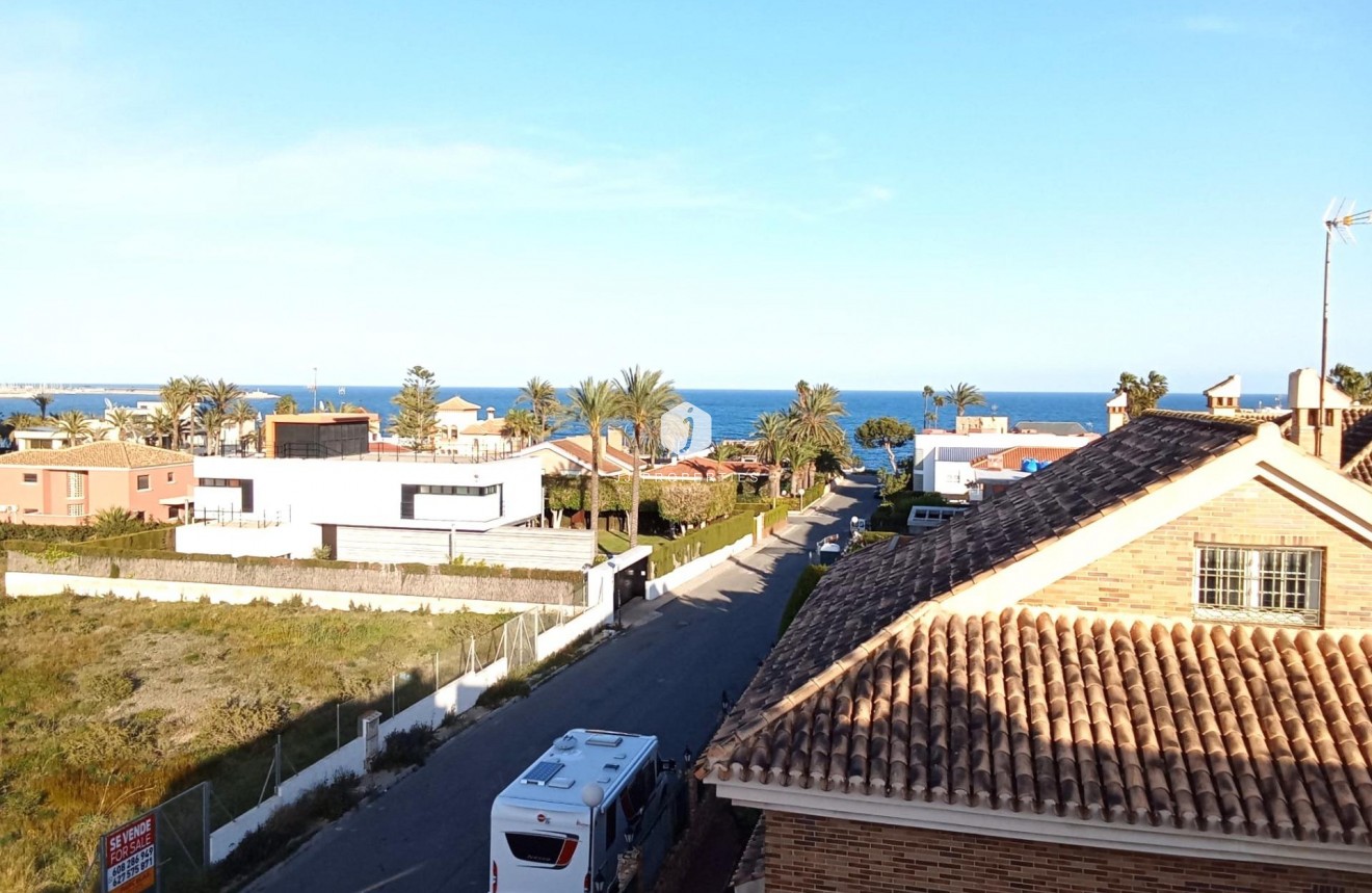 Resale - Penthouse -
Torrevieja - La veleta