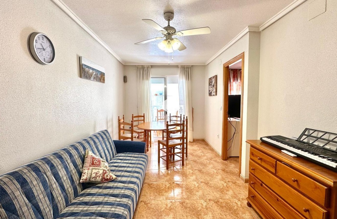 Tweedehands - Appartement / flat -
Torrevieja - Centro