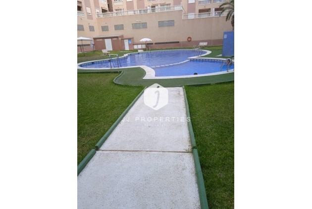 Tweedehands - Appartement / flat -
Torrevieja - Centro