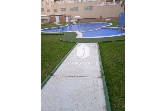 Tweedehands - Appartement / flat -
Torrevieja - Centro
