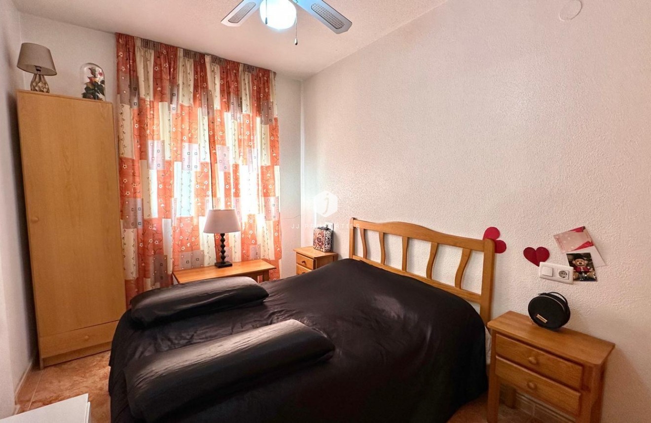 Tweedehands - Appartement / flat -
Torrevieja - Centro