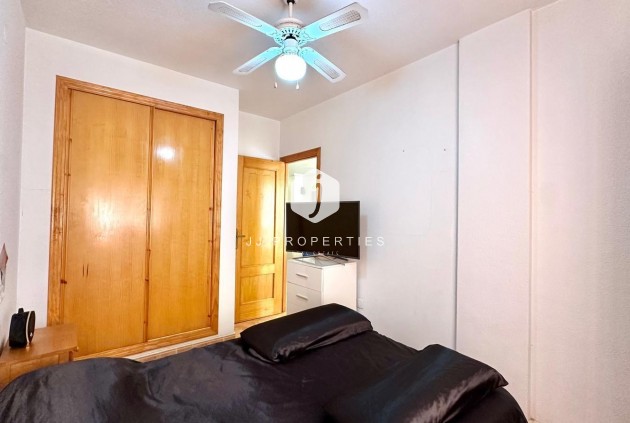 Tweedehands - Appartement / flat -
Torrevieja - Centro