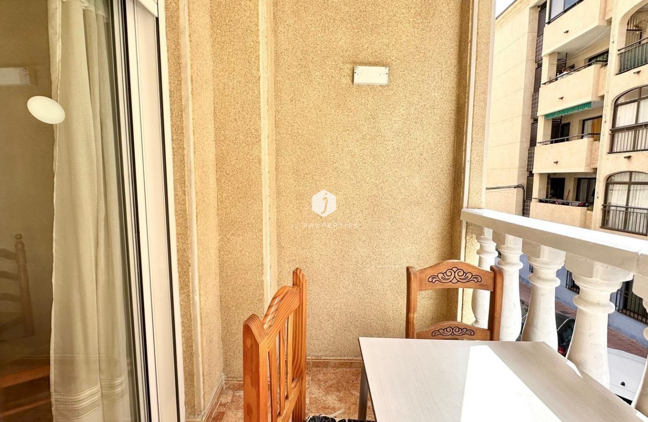 Tweedehands - Appartement / flat -
Torrevieja - Centro