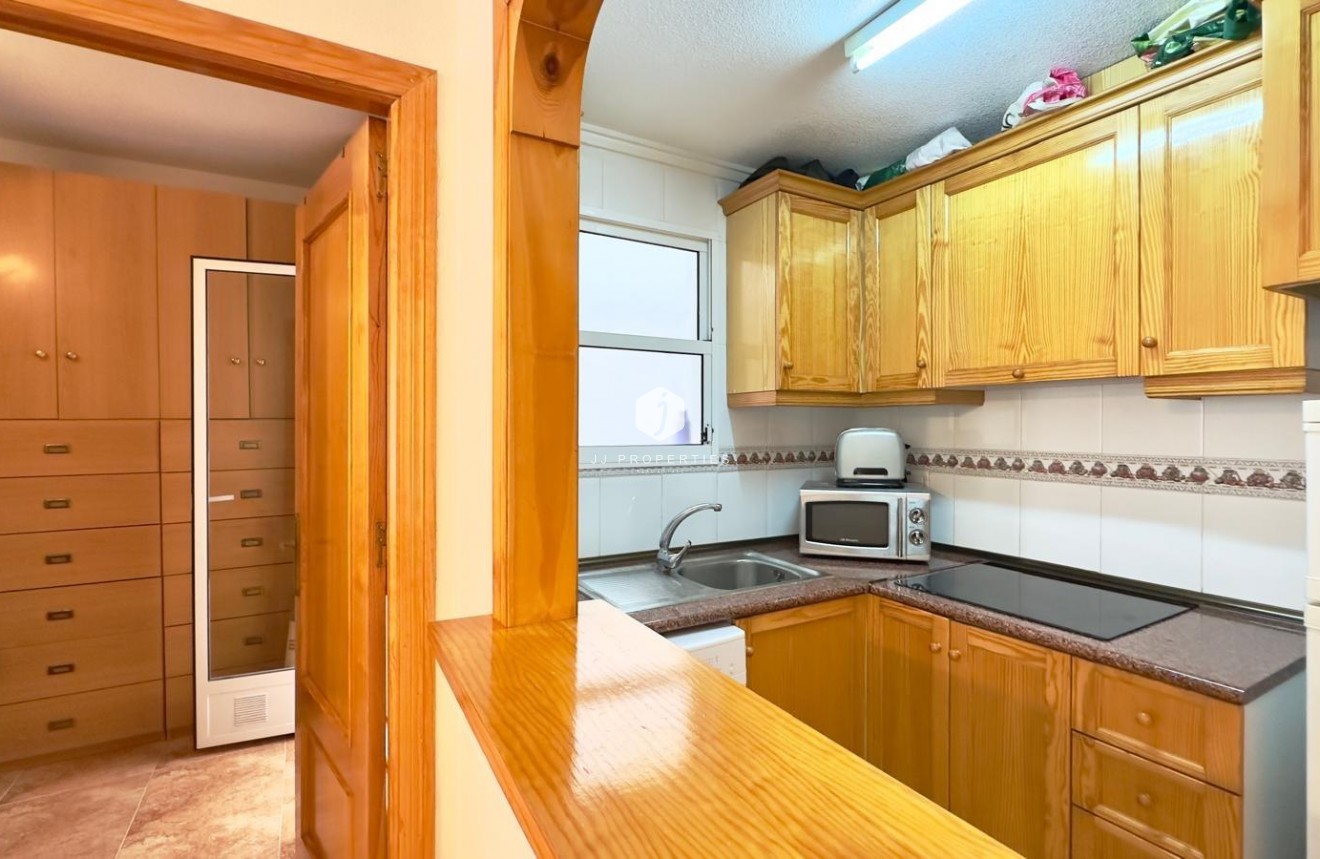 Tweedehands - Appartement / flat -
Torrevieja - Centro