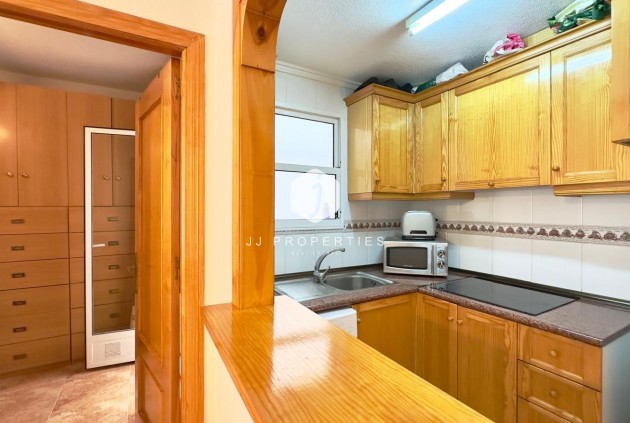 Tweedehands - Appartement / flat -
Torrevieja - Centro