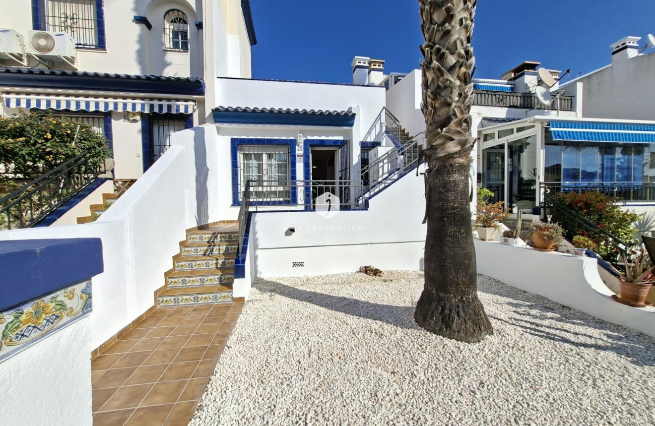 Resale - Bungalow -
Orihuela Costa - Villamartín-las Filipinas