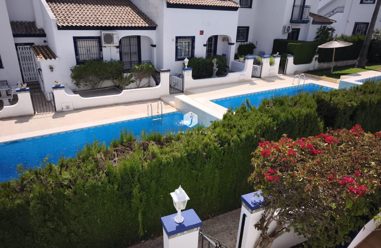 Resale - Bungalow -
Orihuela Costa - Villamartín-las Filipinas