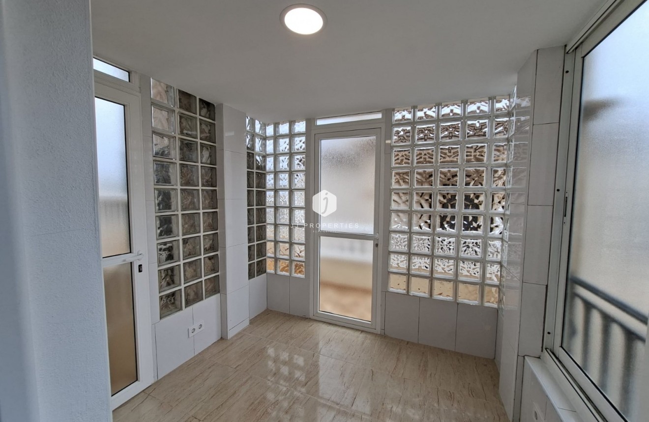 Aus zweiter Hand - Wohnung -
Orihuela Costa - Costa Blanca