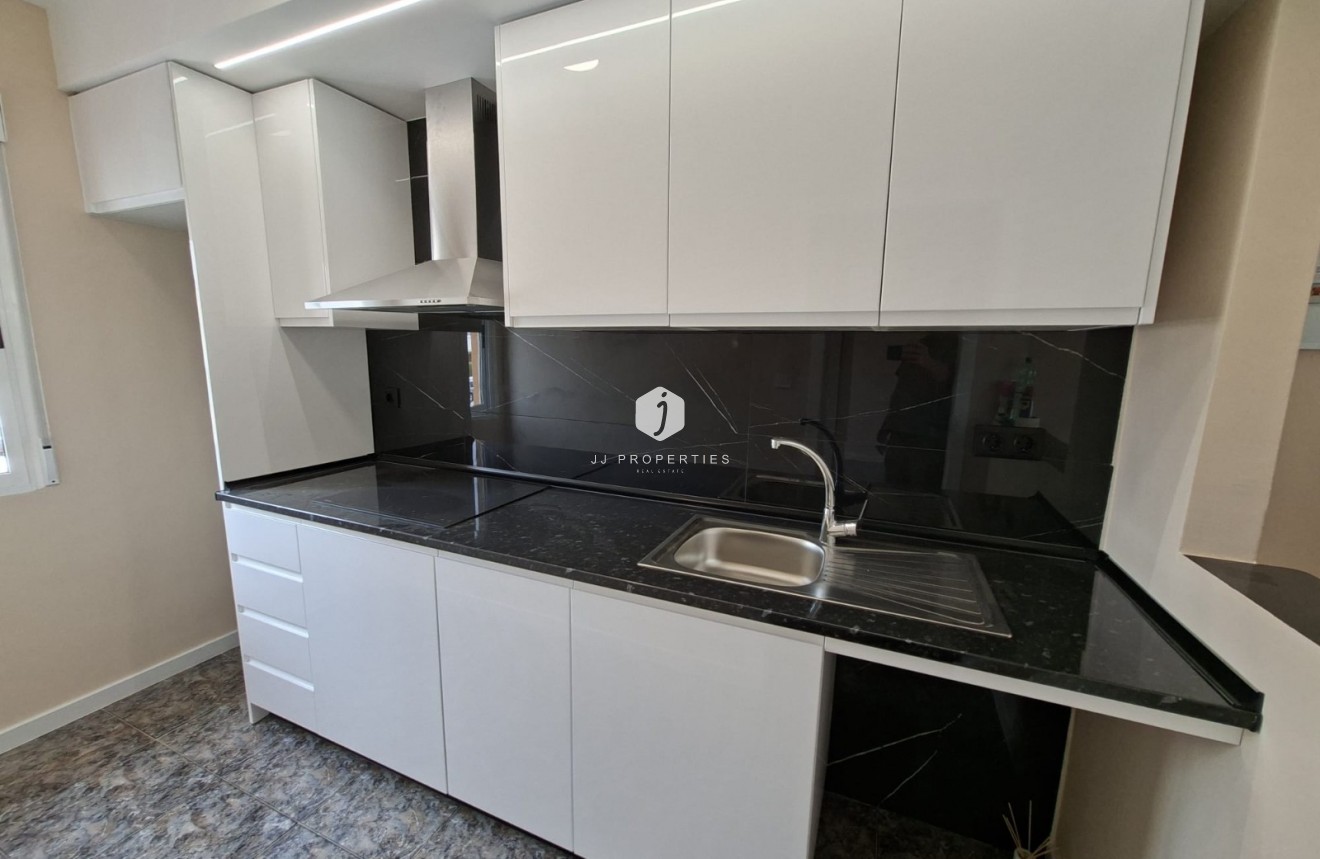 Aus zweiter Hand - Wohnung -
Orihuela Costa - Costa Blanca
