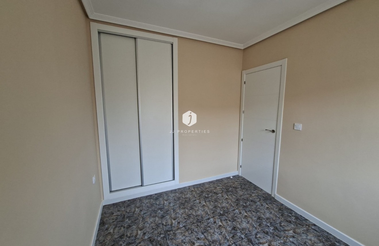 Aus zweiter Hand - Wohnung -
Orihuela Costa - Costa Blanca
