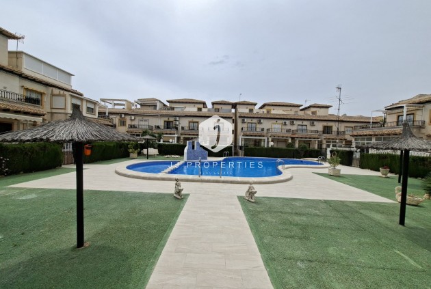 Aus zweiter Hand - Wohnung -
Orihuela Costa - Costa Blanca