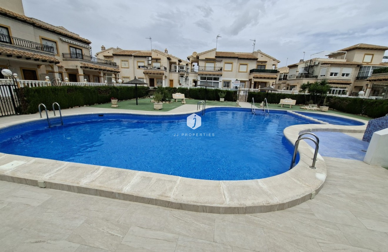 Aus zweiter Hand - Wohnung -
Orihuela Costa - Costa Blanca