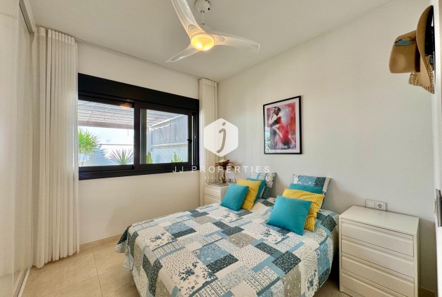 Resale - Villa -
San Miguel de Salinas - Bellavista