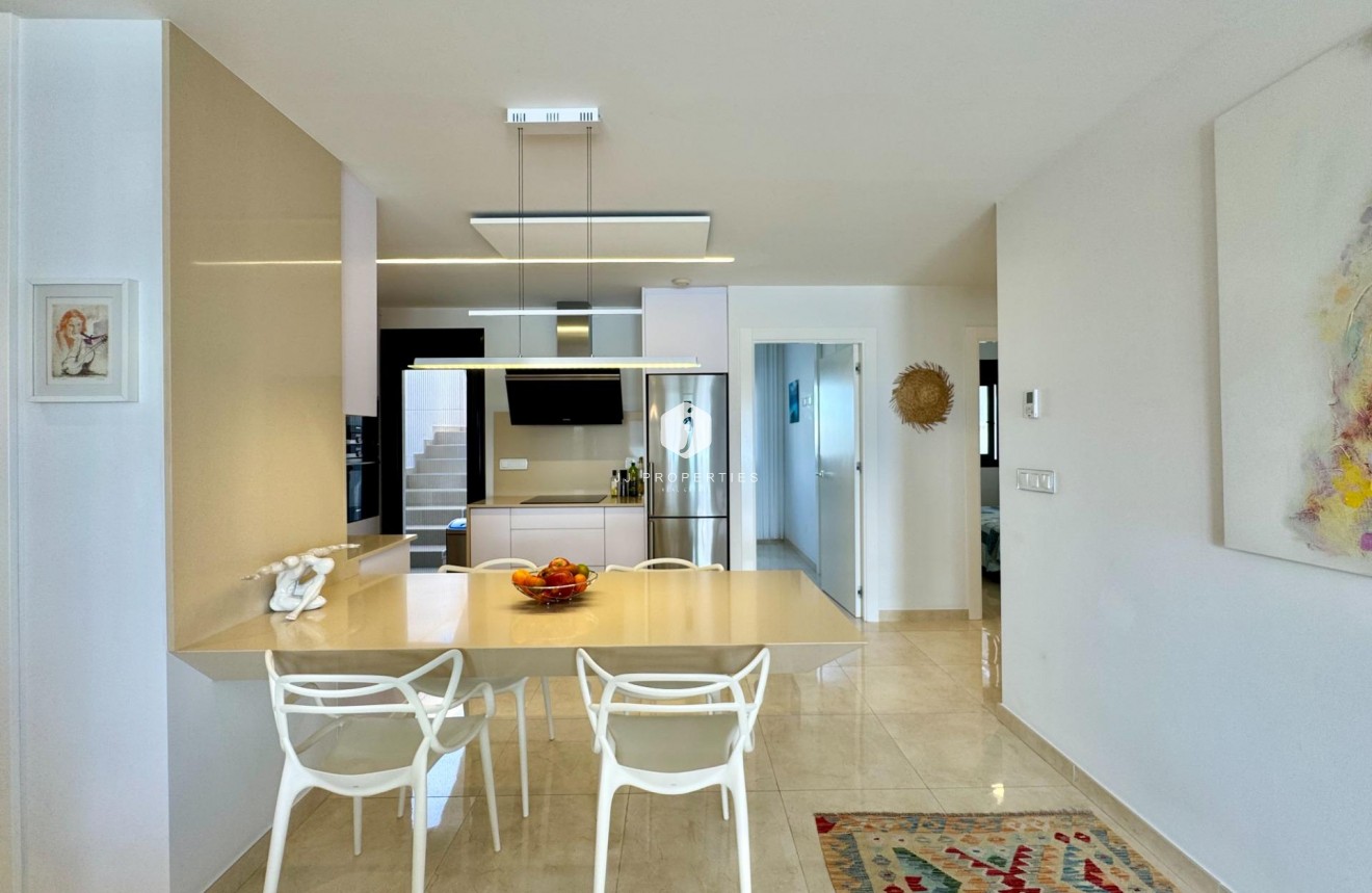 Resale - Villa -
San Miguel de Salinas - Bellavista