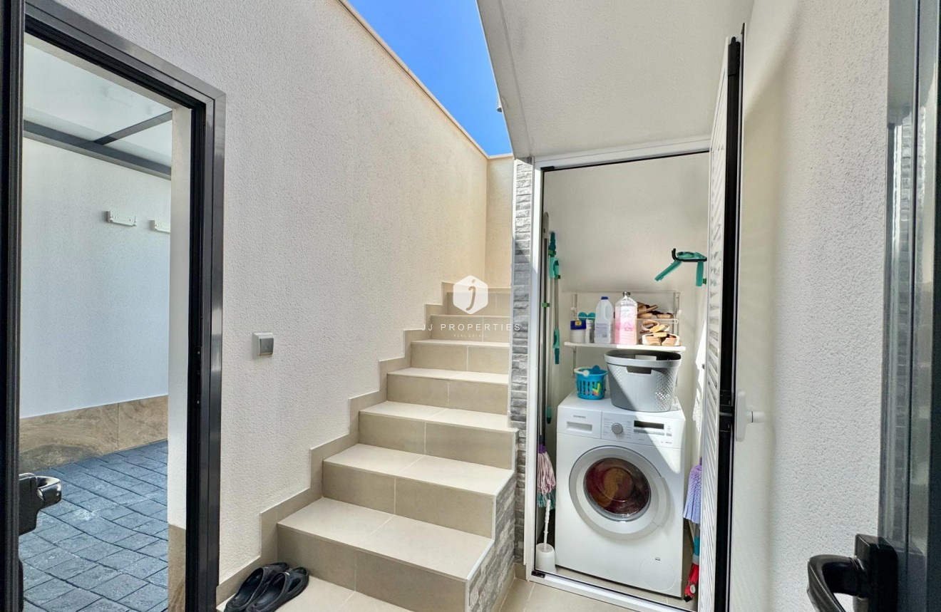 Resale - Villa -
San Miguel de Salinas - Bellavista