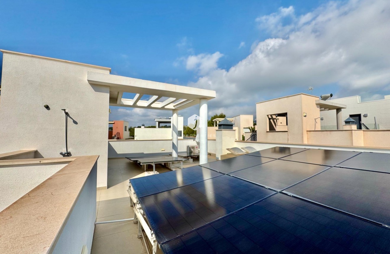 Resale - Villa -
San Miguel de Salinas - Bellavista