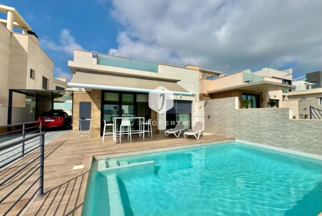Resale - Villa -
San Miguel de Salinas - Bellavista