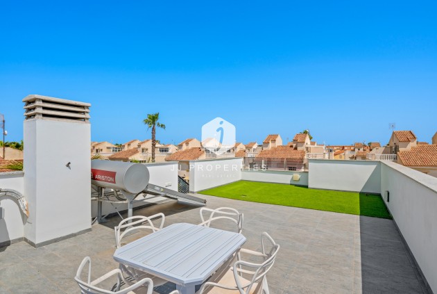 Resale - Villa -
Torrevieja - Costa Blanca