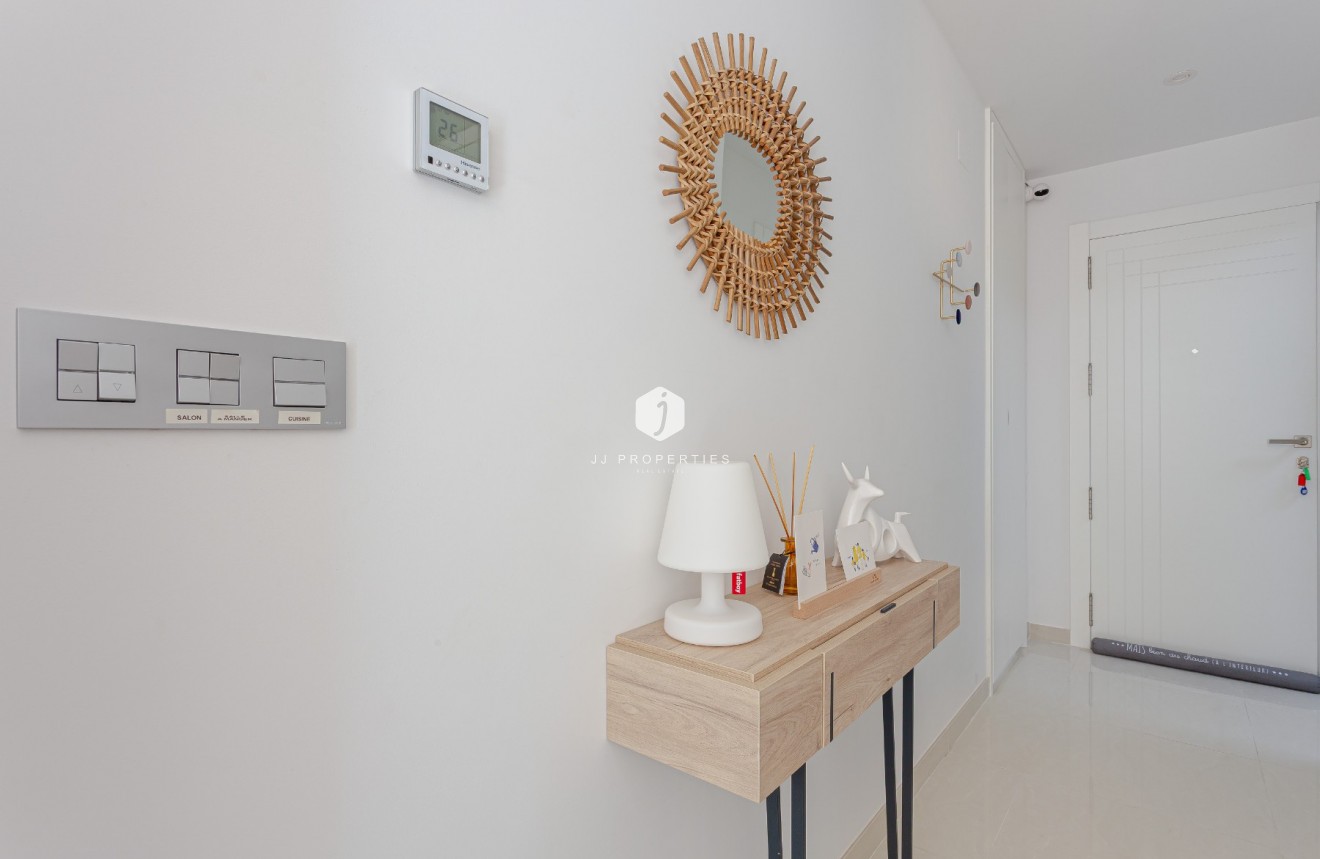 D'occasion - Appartement -
Torrevieja - Costa Blanca