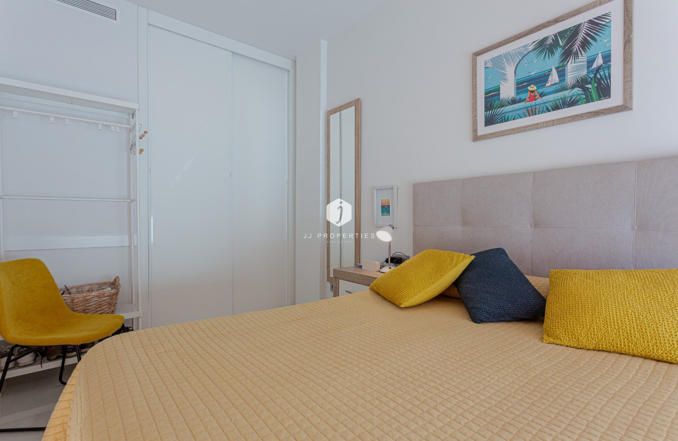 D'occasion - Appartement -
Torrevieja - Costa Blanca