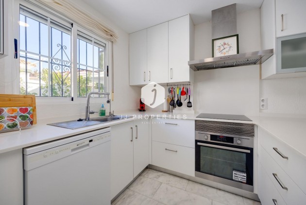Resale - Chalet -
Orihuela Costa - Las Filipinas