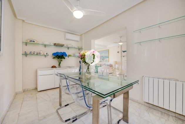 Resale - Chalet -
Orihuela Costa - Las Filipinas