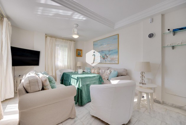 Resale - Chalet -
Orihuela Costa - Las Filipinas