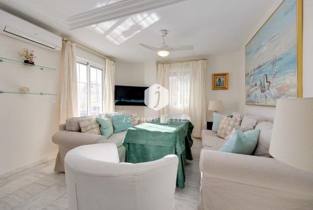 Resale - Chalet -
Orihuela Costa - Las Filipinas