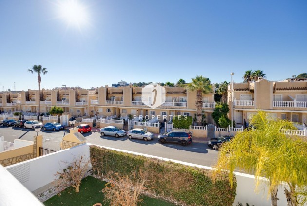 Resale - Chalet -
Orihuela Costa - Las Filipinas