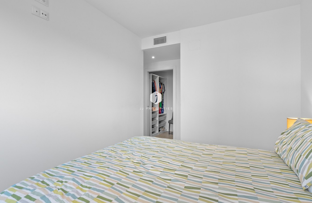 Resale - Apartment / flat -
Dehesa de Campoamor - Costa Blanca
