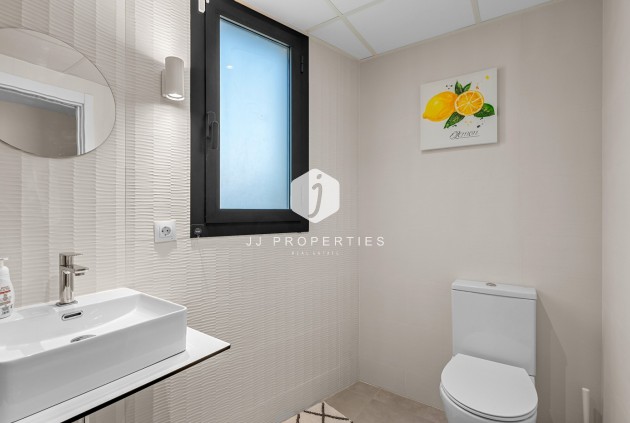 Resale - Apartment / flat -
Dehesa de Campoamor - Costa Blanca