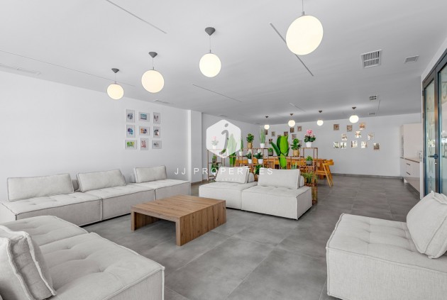 Resale - Apartment / flat -
Dehesa de Campoamor - Costa Blanca