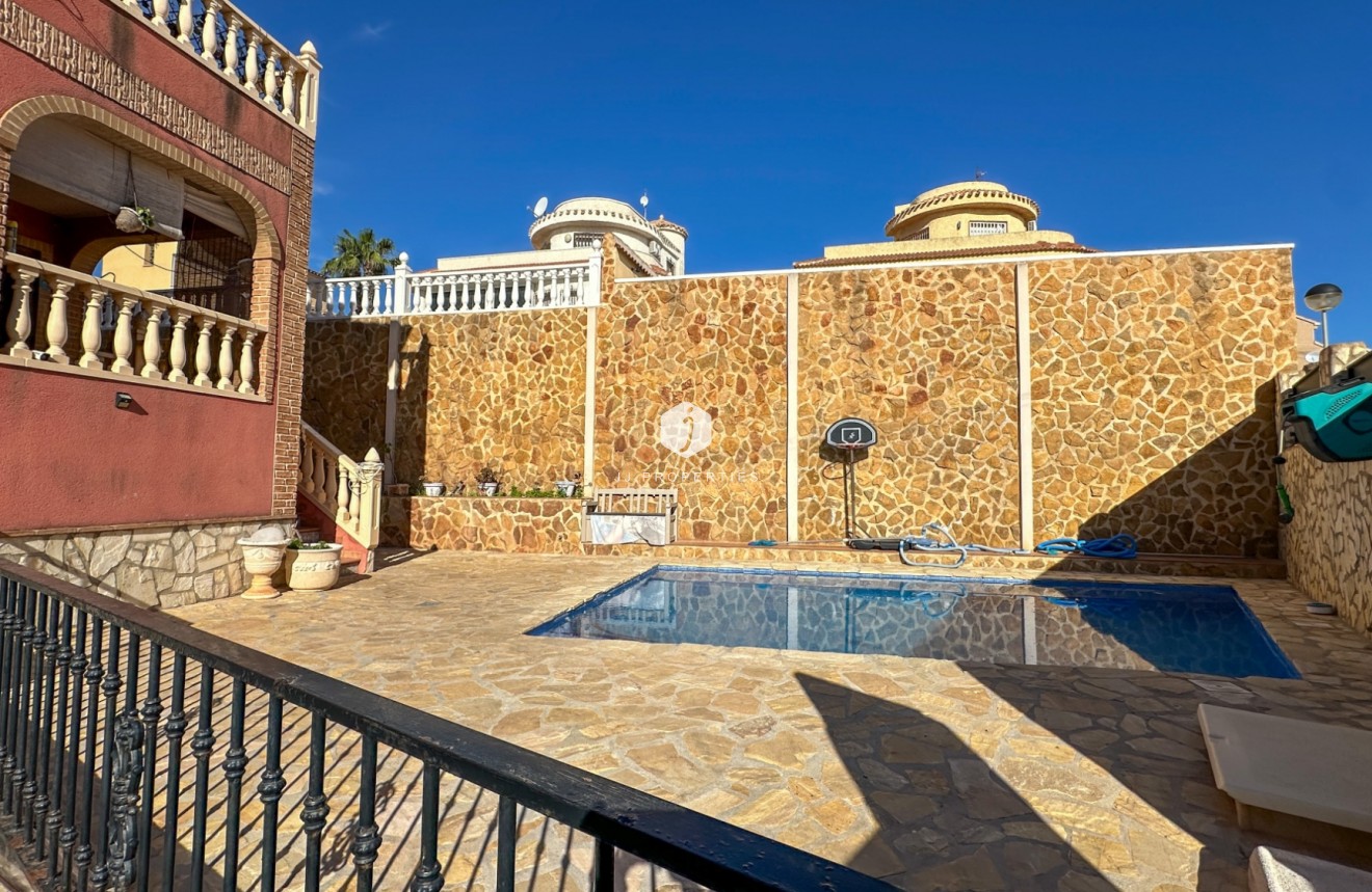 Resale - Chalet -
San Miguel de Salinas - Inland
