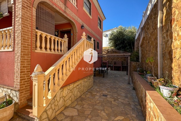 Resale - Chalet -
San Miguel de Salinas - Inland