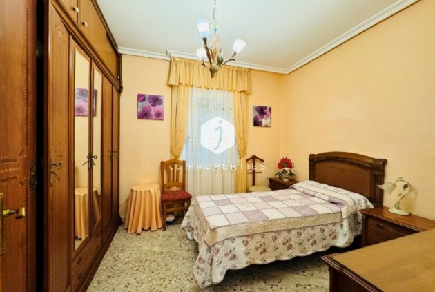 Resale - Apartment / flat -
La Mata - Costa Blanca