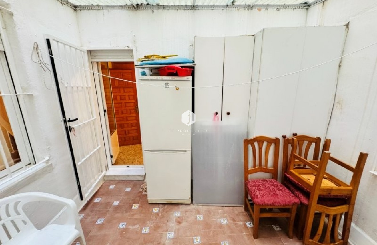 Resale - Apartment / flat -
La Mata - Costa Blanca