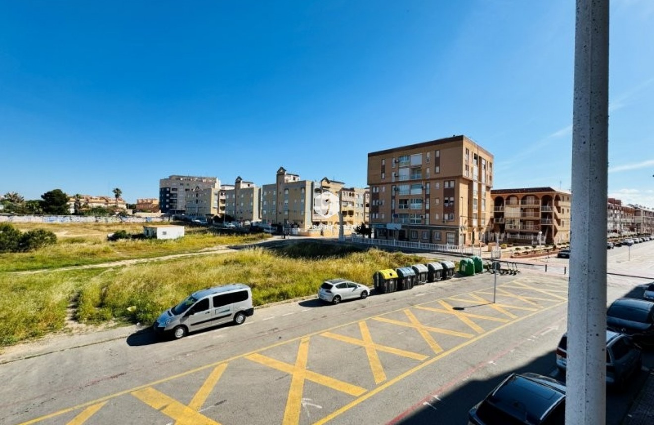 Resale - Apartment / flat -
La Mata - Costa Blanca