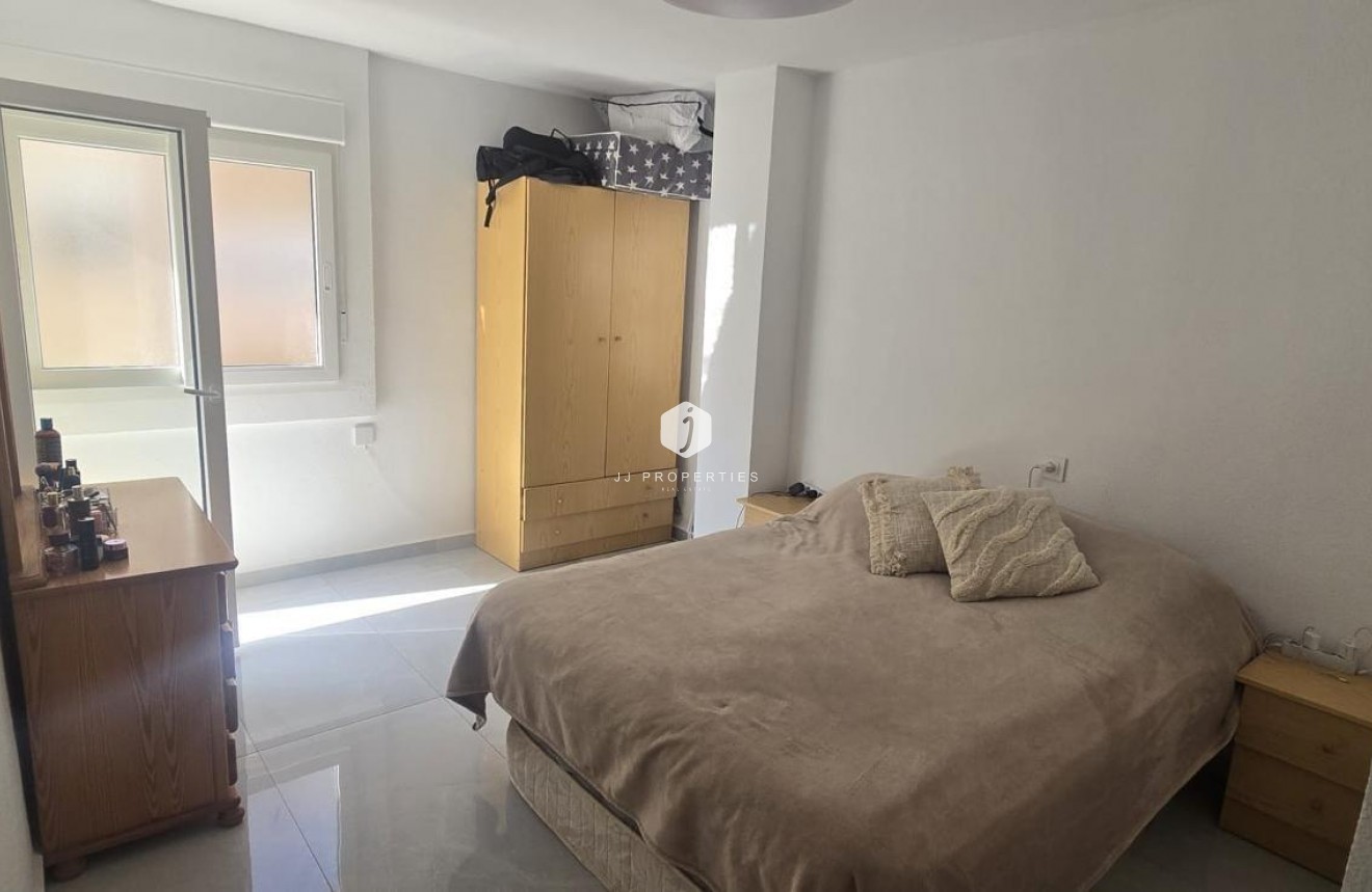 Tweedehands - Appartement / flat -
Torrevieja - Acequion