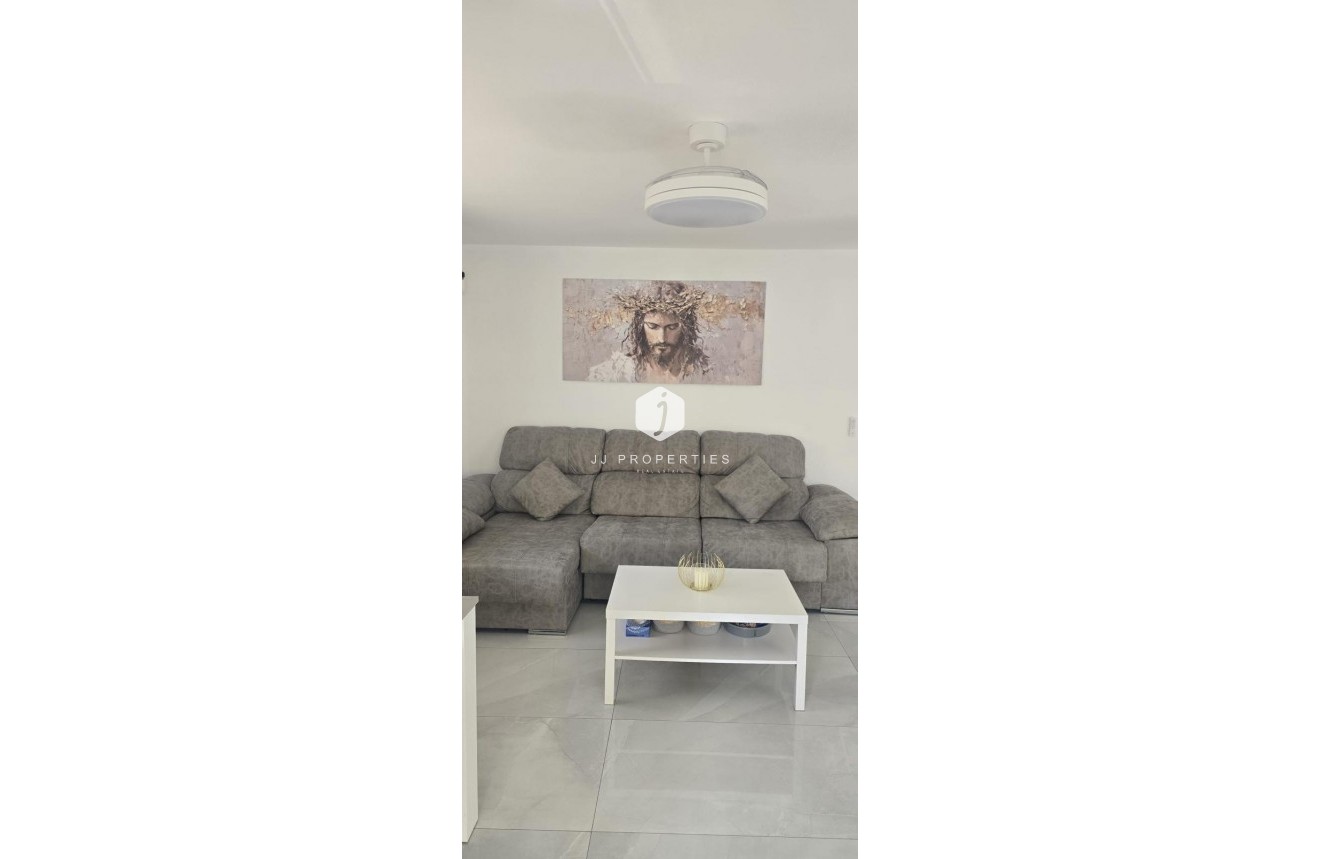 Tweedehands - Appartement / flat -
Torrevieja - Acequion