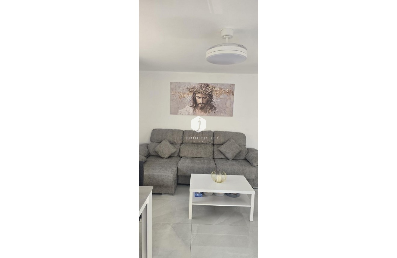 Tweedehands - Appartement / flat -
Torrevieja - Acequion