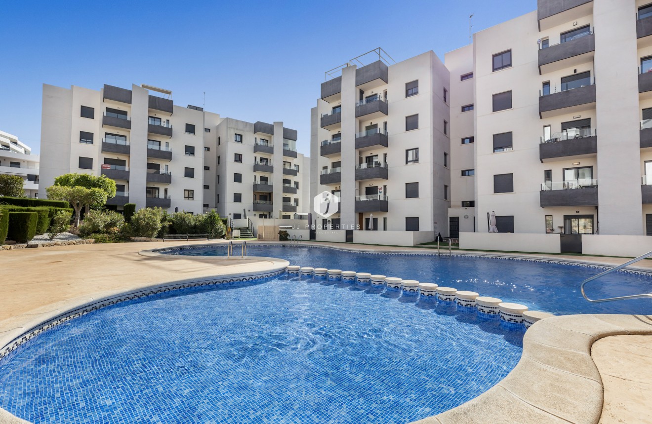 Resale - Apartment / flat -
San Miguel de Salinas - Inland