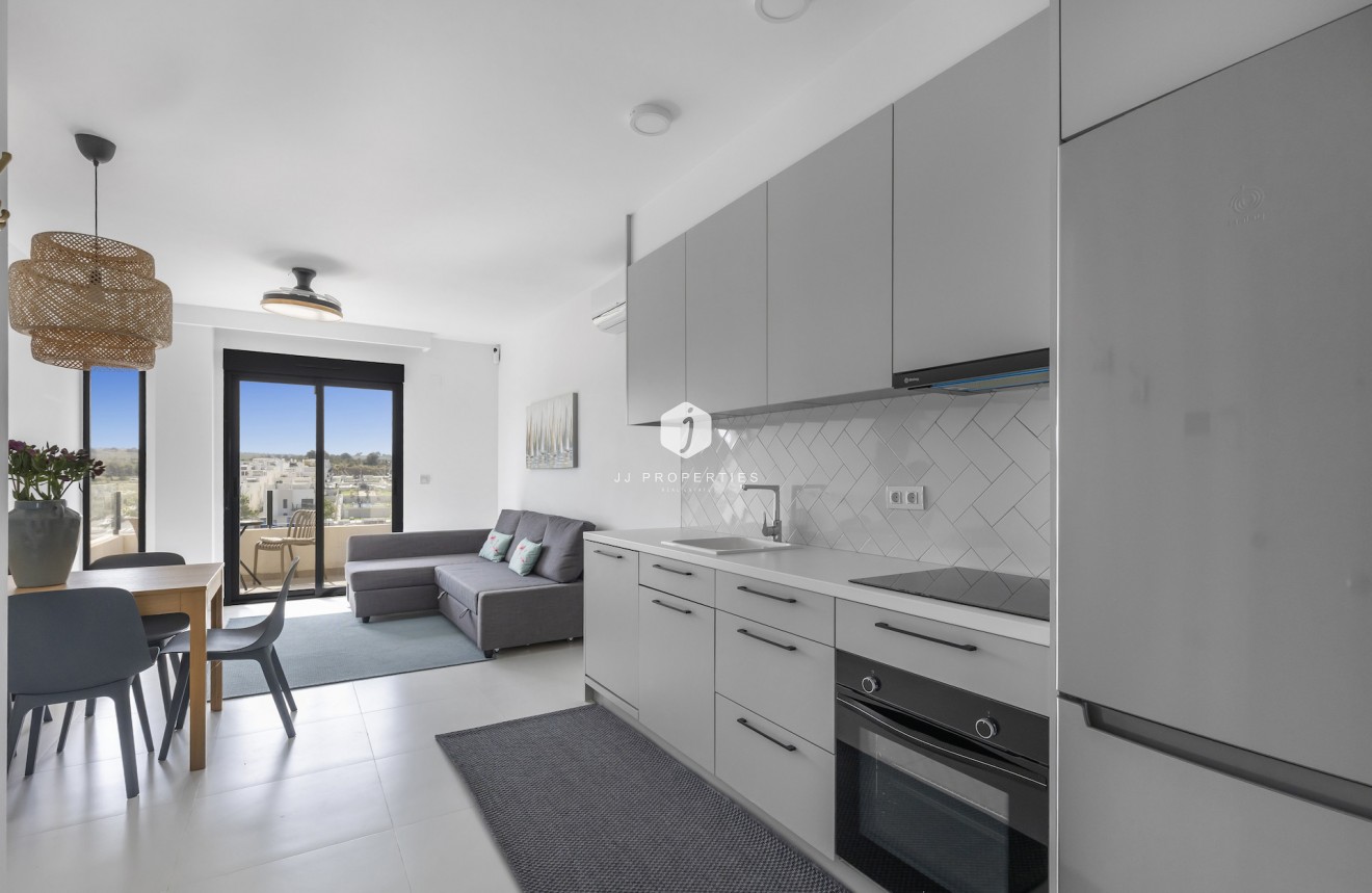 Resale - Apartment / flat -
San Miguel de Salinas - Inland