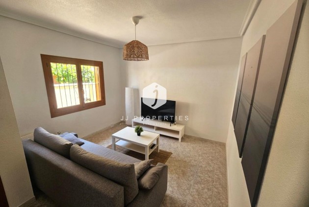 Z drugiej ręki - Bungalow -
Orihuela Costa - Playa Flamenca