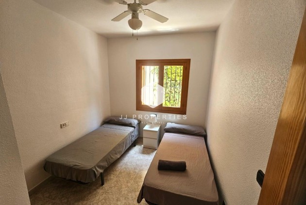 Z drugiej ręki - Bungalow -
Orihuela Costa - Playa Flamenca