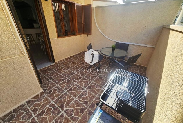 Z drugiej ręki - Bungalow -
Orihuela Costa - Playa Flamenca