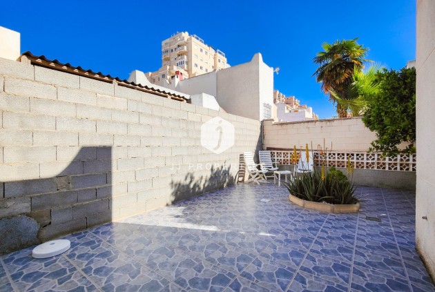 Resale - Chalet -
Torrevieja - Costa Blanca