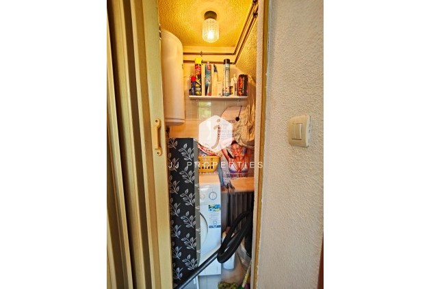 Resale - Chalet -
Torrevieja - Costa Blanca